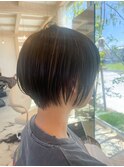 透け感ショートヘア
