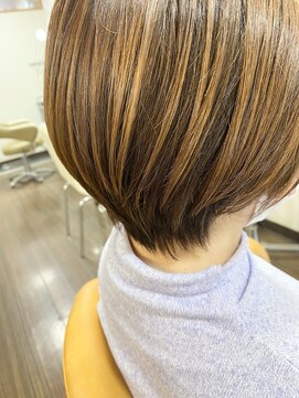 美容室ヴィヴァンクール ショートボブ