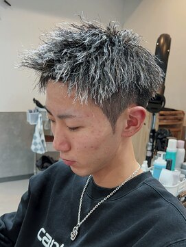 アミーゴ(AMIGO) ツイストパーマ×ホワイトメッシュ