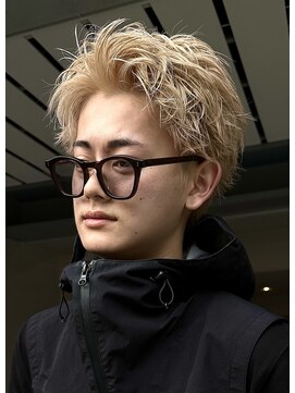 ナループロアオハナ(Nalu pu loa ohana) メンズブリーチ/金髪/メンズブロンド/ブロンドヘア/パツキン