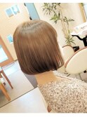 ショートボブ