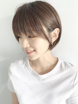 ステア ケース(stair case) 大人ナチュラル前下がりショートボブ王道耳かけショート