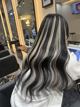 ラピス 大阪アメ村店(Lapis) シンサクおすすめエクステハイライト