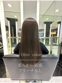 オリーブグレージュ