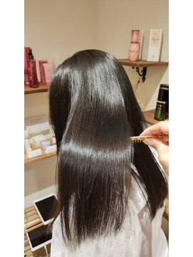 艶髪ロングヘアー