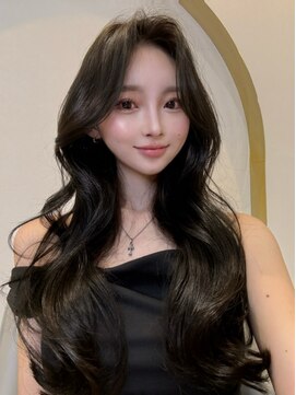 ミラ(MIRA) 韓国ヘア/ヨシンモリ/レイヤーカット/くびれヘア/大阪梅田