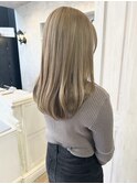 福山市Caaryブリーチありハイトーンシルキーベージュ艶カラー