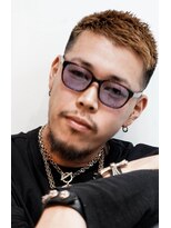 メリケンバーバーショップ コウベ(MERICAN BARBERSHOP KOBE)&nbsp;グランジスパイキーネープレスツーブロックショートにイメチェン