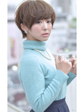 コロ(COLO) ラフ耳掛けショート