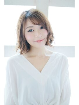 マーブルズ 横浜店(marbles) 外ハネミディ/ピンクブラウン/カシスピンク[横浜]