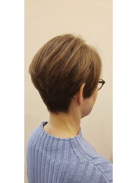 シェルフィ アピタ長久手店 ハイライトグレーカラー