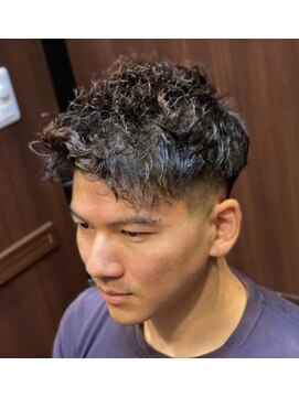 ヒロギンザ 銀座一丁目店(HIRO GINZA) フェード×ツイストパーマ