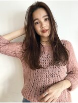 ダコタエバンス(dakota Evans)&nbsp;【dakota evans/MAI】レイヤーたっぷりなロングヘアスタイル