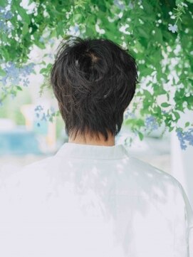 ルシード スタイル サーヴ(LUCIDO STYLE SERVE) スーツ短髪ツーブロック束感モテる黒髪ニュアンスパーマ流行