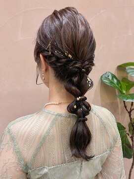 ガーデンヨコハマエスト(GARDEN YOKOHAMA est) お呼ばれヘア 編みおろし 金箔 ミディアム ロング