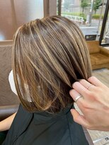 ファブ バイ ルミ(Fab by Lumi)&nbsp;ハイライトデザインカラー/丸み切りっぱなしボブ/韓国ボブ