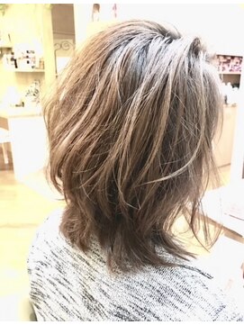 ヘアカフェ コトノハ(hair cafe Kotonoha) 【コトノハ】ハイライトカラーネオウルフ小顔デザインスタイル