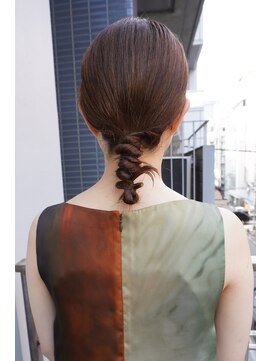 シィーム(cime) お呼ばれヘア　タイトヘア