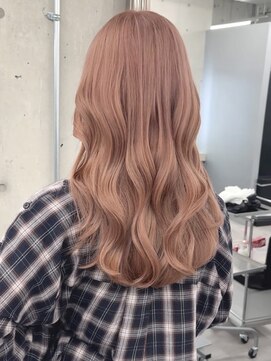 ピンクベージュ　ゆる巻き