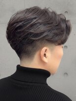 トゥルートラスト オムオム 甲府和戸(True Trust HOMME HOMME)&nbsp;メンズ テーパーフェード×フェザーパーマ ビジネス◎