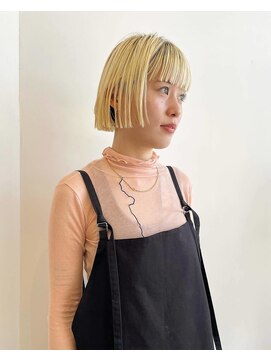 ウシワカマル ミライ(USHIWAKAMARU MIRAI) ・切りっぱなしボブ・ブロンドヘア