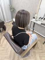 イッキ(IKKI) ハイライトシルバーグレージュ