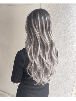 ヘアーアンドアトリエ マール(Hair&Atelier Marl)の写真/初めての方も安心！ハイトーンやハイライトをこだわりたい方にも理想の自然な仕上がりを◎