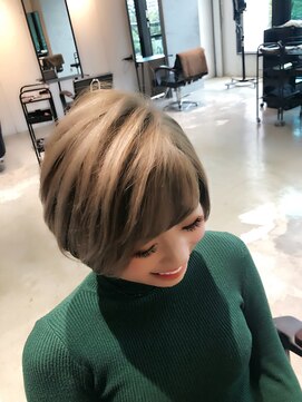 シェリム 栄(CHERIM) ショートボブ×ベージュ