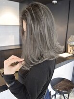 ルーヴェ(LOWE)&nbsp;春にオススメ 大人ロブと外国人風バレイヤージュのトレンド