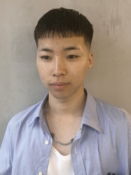 フランクスバーバーリザーブ 人形町店(FRANK’S BARBER RESERVE) クロップBARBERSTYLE y