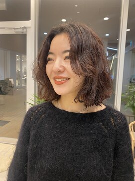 エクリジユウガオカ(equri Jiyugaoka) 【自由が丘】癖生かしボブスタイル/30代40代50代