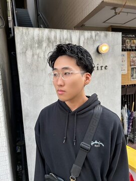 リール(rire) rireニュアンスパーマカルマパーマベリーショートダークアッシュ