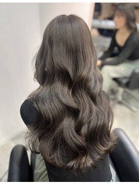 リンドトウキョウ(LINDO TOKYO) 黒髪/ボブルフ/ネビージュ/小顔/ワンレン/心斎橋/髪質改善/前髪