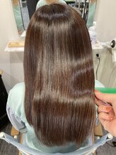 【パサつき・ダメージ・エイジング毛】にお悩みの方へ。デザイン+本格ケアを叶える高級薬剤で理想の髪質へ