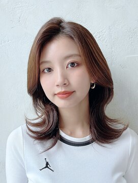 アフロート ルヴア(AFLOAT RUVUA) 20代30代40代大人かわいいセミロング