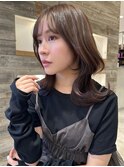 透明感 グレージュカラー くびれミディアム【肥田亜沙美】