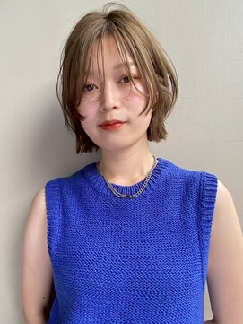 ブラウヘアアンドケア(care) レイヤーボブ×ベージュカラー