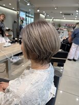 アッシュ 高幡不動店(Ash)&nbsp;ハイライトブリーチなし脱白髪染め白髪ぼかし髪質改善グレージュ
