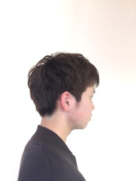 シン(SHIN) ふんわりショート