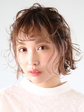 アース 三木店(HAIR & MAKE EARTH) 不規則に遊ばせた 散らし編み×新提案のルーズボブアレンジ