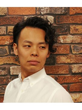 ワイズバーバー ギンザ 神田御茶ノ水店(Y's BarBer GINZA) メンズカット×メンズパーマ×スキンフェード<理容室>