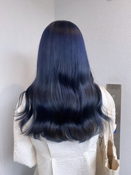 リル 溝の口(LiL) ブルーブラック/溝の口/ブリーチ/学割U24/レイヤーカット