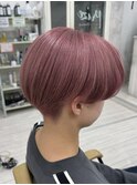 刈り上げセンターパート女子ピンクベージュ20代30代40代