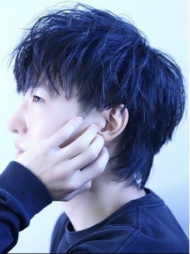 コンフィデンス 新宿3rd(confidence) ブルーブラックマッシュウルフ束感ツーブロック刈り上げスーツ