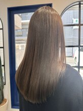 ショコラブラウン