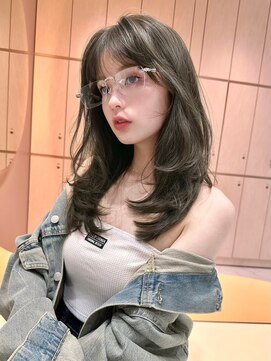 グロー 大宮(GLROW) レイヤーカット　韓国　透明感カラー　オリーブベージュ