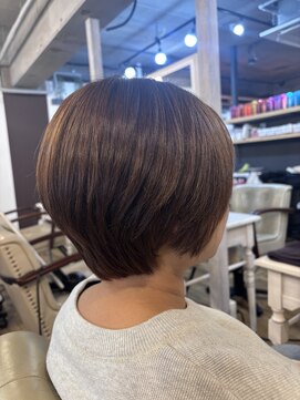 ラシクベル(Lashiku Belle) ショートボブ