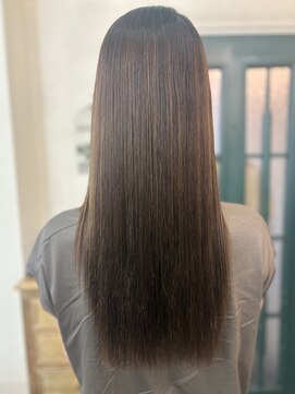 ソレイユ 新宿御苑前 (SOLEIL) 艶髪ストレート