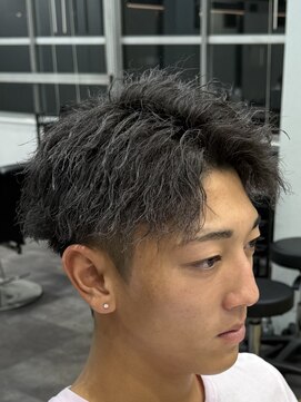 ルースト 京都四条大宮店(ROOST) ツイストスパイラル アップバング