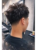 シーク 千葉中央駅(SEEK)&nbsp;MEN’S HAIR/サーフカール/刈り上げセンターパート/千葉駅